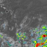 Low pressure system SE of Hawaii likely to strengthen
