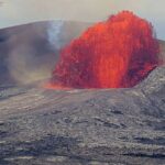 Kilauea lava fountains surge again in 54th eruption episode Kilauea lava fountains surge again in 54th eruption episode