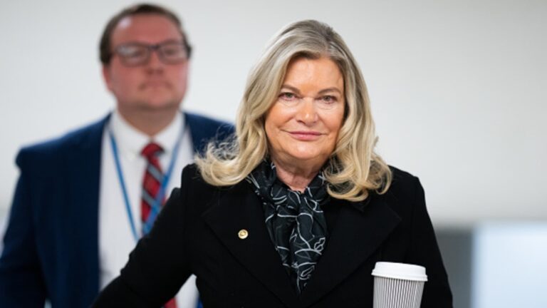Clarity Act heads to key Senate test amid ethics, bank rifts