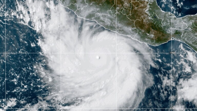 Tropical Storm Nolo aims at Hawaii as Polo batters Mexico