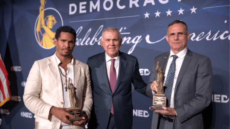 Cuban dissidents see Trump as best path, seek bigger role Cuban dissidents see Trump as best path, seek bigger role
