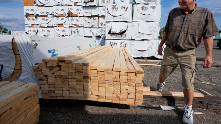 Michigan swing voters fear costs rising from Canada trade war Michigan swing voters fear costs rising from Canada trade war