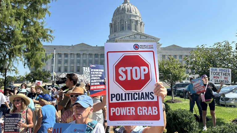 Missouri redistricting battle puts Hoskins on contempt notice