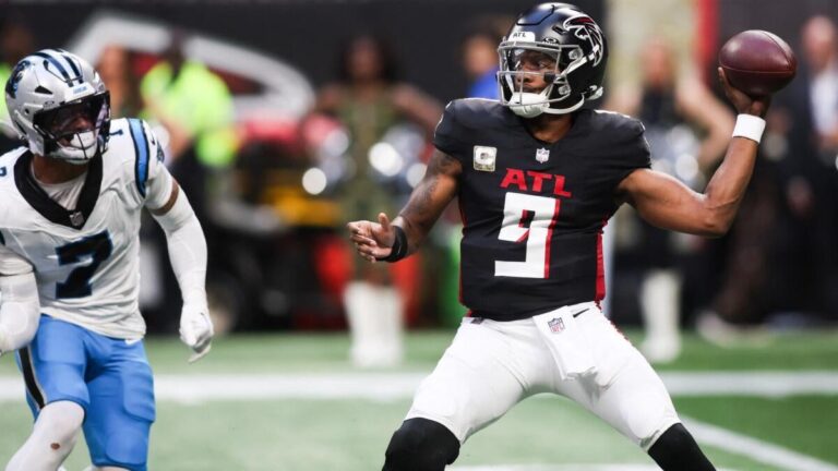 Packers vs. Falcons odds, picks and props for TNF