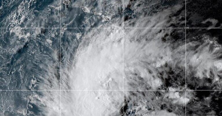 Tropical Storm Nolo forms, Big Island under hurricane watch Tropical Storm Nolo forms, Big Island under hurricane watch