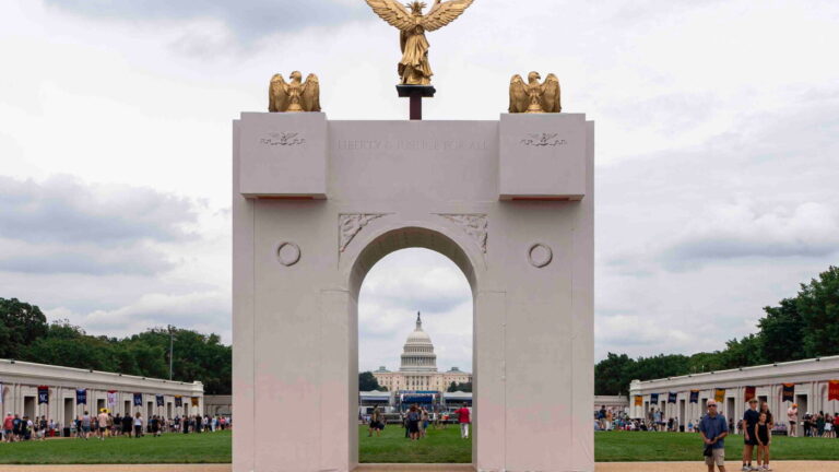 Trump triumphal arch to include snipers, drones, ammo stores Trump triumphal arch to include snipers, drones, ammo stores