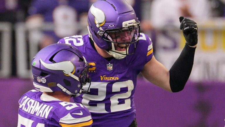 Harrison Smith returning to Vikings on one-year, .25M deal