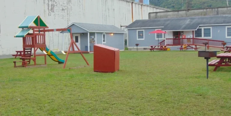 What happens when prisons end conjugal visits? What happens when prisons end conjugal visits?