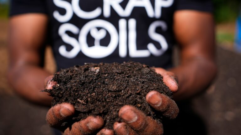 Food scrap pickup services turn waste into climate solutions Food scrap pickup services turn waste into climate solutions