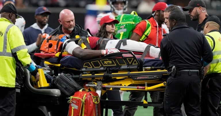 Kendal Daniels injury halts Falcons-Bears game in third quarter